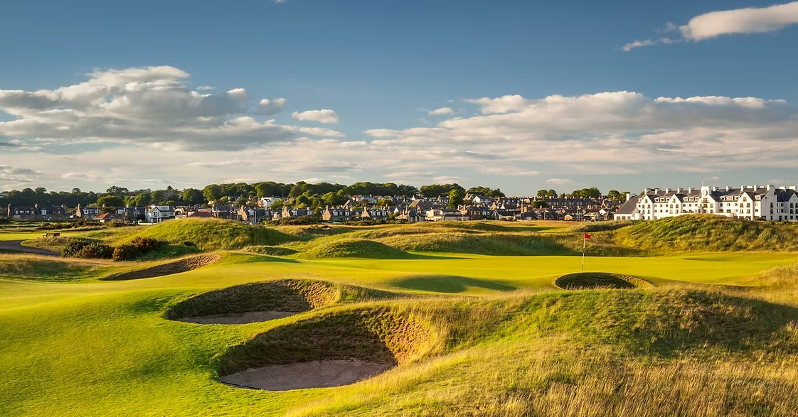Die St Andrews Legacy Collection – 7 Nächte | 5 Championship-Runden | Kuratierte Schottland-Tour 2