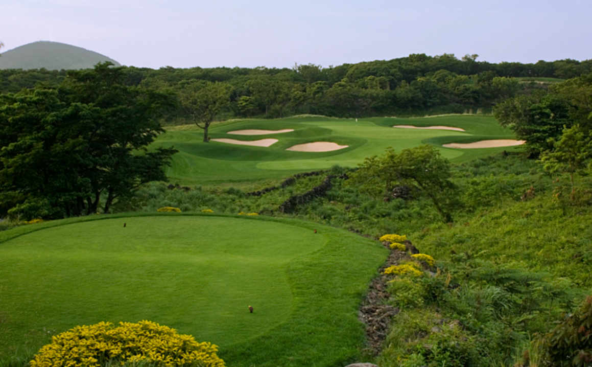 Jeju-Insel Grand-Luxus Golf-Erlebnis | 4 Nächte | 3 Championship-Runden | Premium koreanisches Golf & Kultur 2